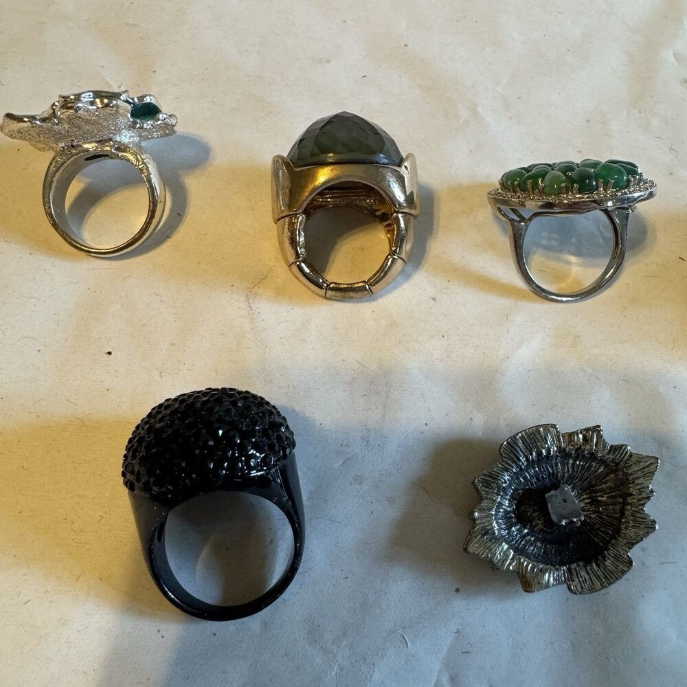 Lot Of 9 Costume Jewelry Rings Faux Stones Floral Designs Statement Pieces - Picture 11 of 16